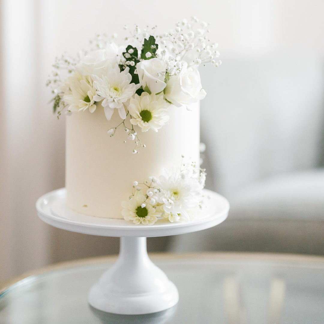 Fresh Florals | Buttercream Iced Cake with Fresh Flowers - Confection ...