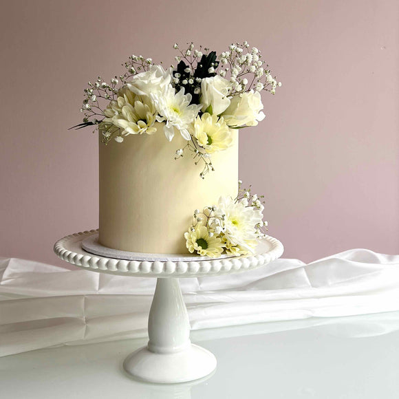 Fresh Florals  |  Buttercream Iced Cake with Fresh Flowers